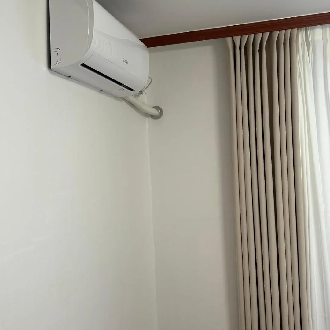 5 Minutes From Isoo Station, 3 Rooms, 4 Beds, 10 Minutes From Gangnam Station 首爾 0*,